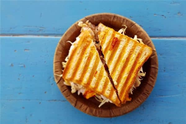 梦见三明治是什么意思 梦见三明治是什么意思