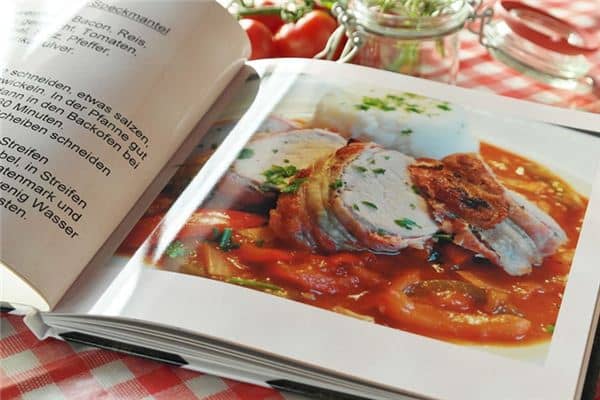 梦见菜谱是什么意思 梦见菜谱是什么意思