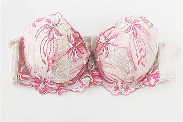 梦见胸罩是什么意思 梦见胸罩是什么意思