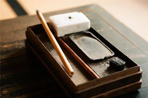 梦见砚台是什么意思 梦见砚台是什么意思