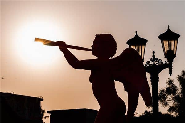 梦见号角是什么意思 梦见号角是什么意思