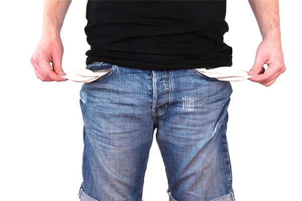 梦见很穷的人是什么意思 梦见很穷的人是什么意思