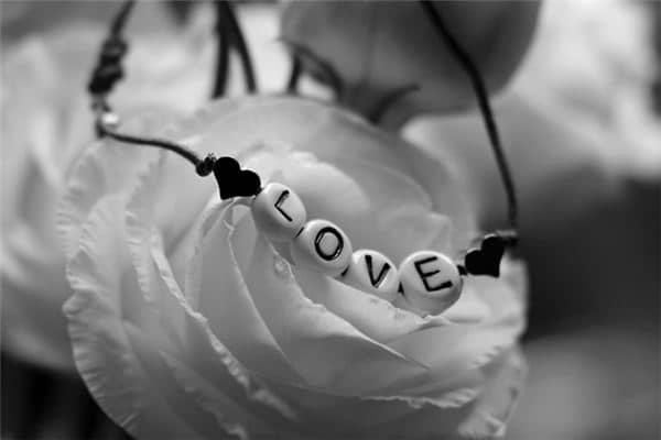 梦见手链断了是什么意思 梦见手链断了是什么意思