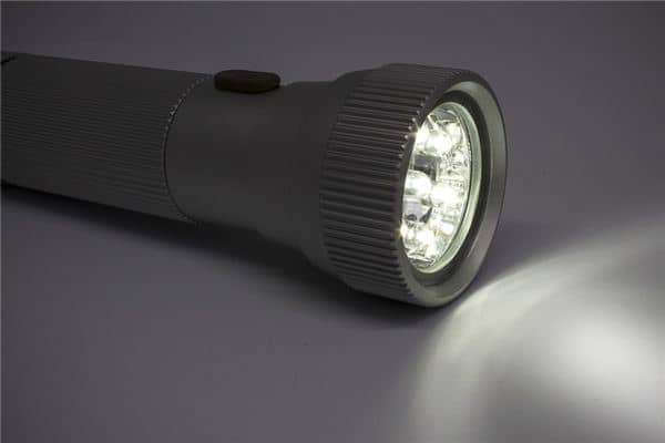 梦见手电筒是什么意思 梦见手电筒是什么意思