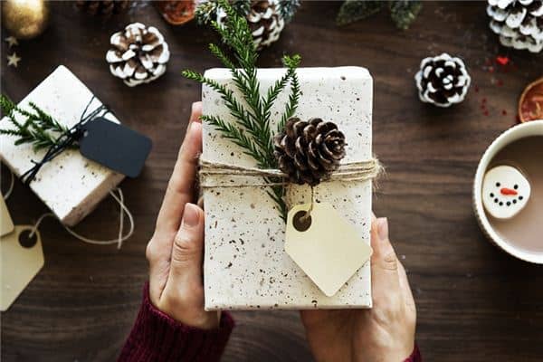 梦见礼物是什么意思 梦见礼物是什么意思