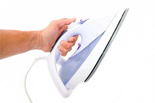 梦见熨斗是什么意思 梦见熨斗是什么意思