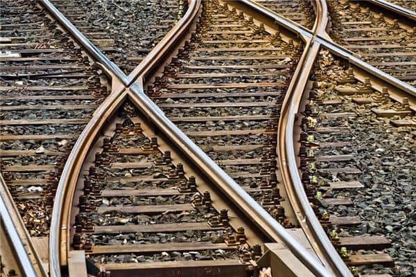 梦见钢是什么意思 梦见钢是什么意思