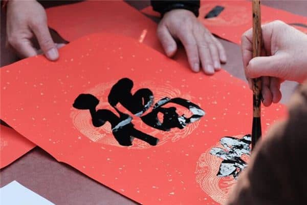 梦见吸墨水纸是什么意思 梦见吸墨水纸是什么意思