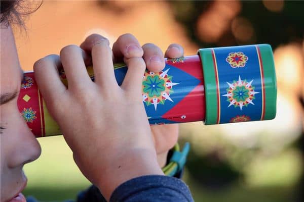 梦见万花筒是什么意思 梦见万花筒是什么意思