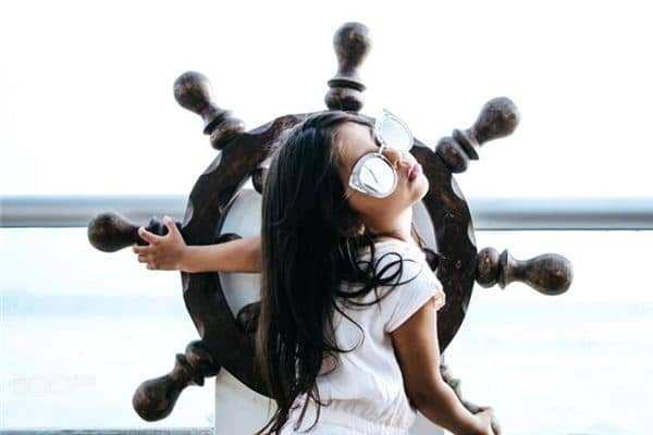 梦见船舷是什么意思 梦见船舷是什么意思