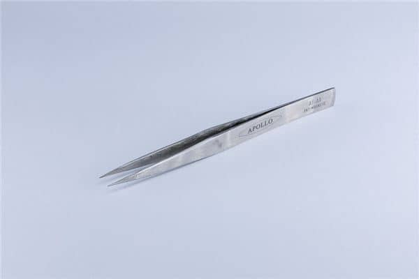 梦见镊子是什么意思 梦见镊子是什么意思