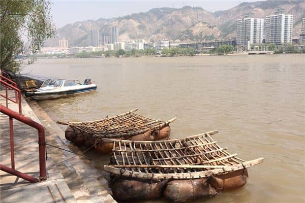 梦见筏子是什么意思 梦见筏子是什么意思