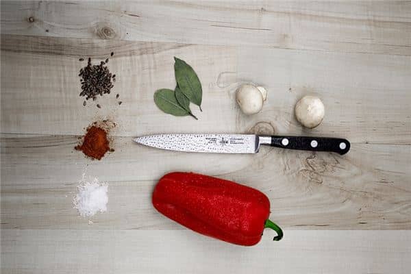 梦见刀是什么意思 梦见刀是什么意思