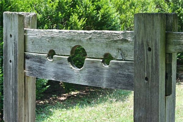 梦见刑具是什么意思 梦见刑具是什么意思