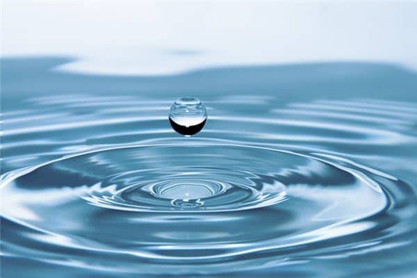 梦见水是什么预兆 梦见水是什么预兆