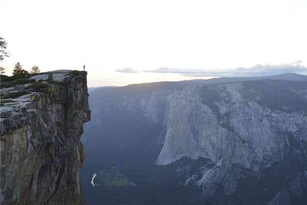 梦见山谷是什么意思 梦见山谷是什么意思