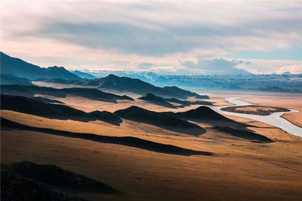 梦见荒野是什么意思 梦见荒野是什么意思