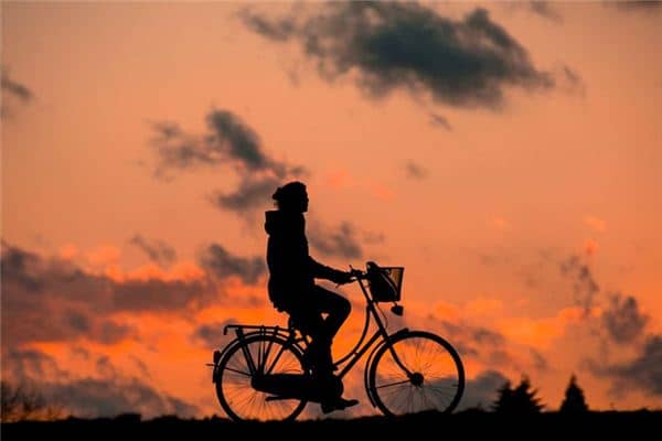 梦见骑车 梦见骑车