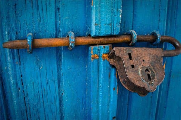 梦见门锁坏了 梦见门锁坏了