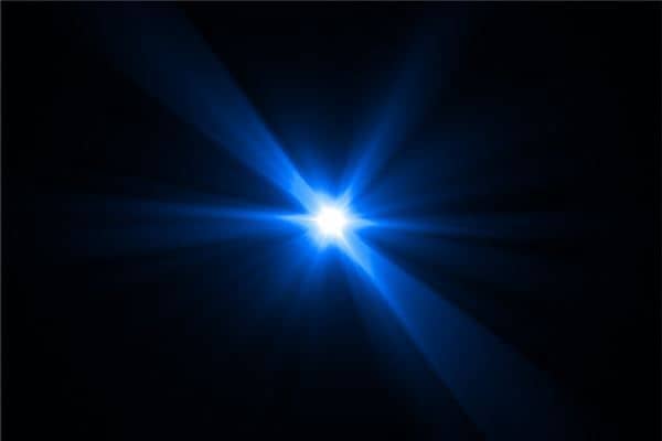 梦见一颗星闪烁发亮