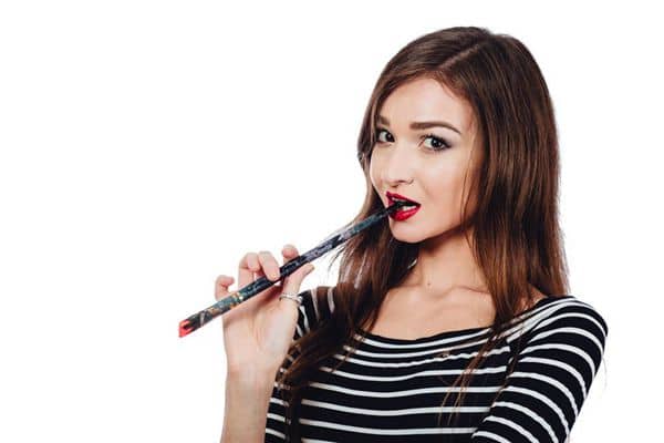 梦见手变得坚硬