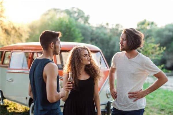 梦见自己成为中间人