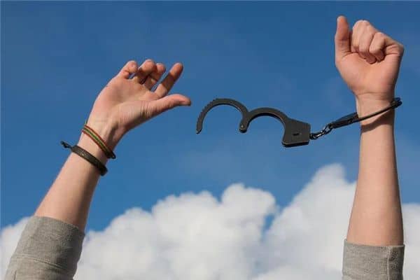 梦见罪犯得大赦