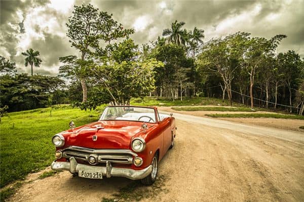 梦见车没油了 梦见车没油了