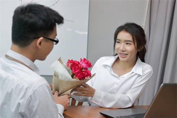 梦见别人求婚