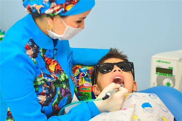 梦见牙齿流血 梦见牙齿流血