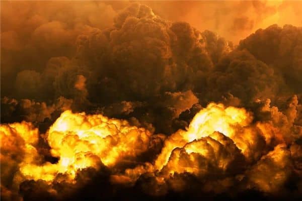 梦见自己被炸死