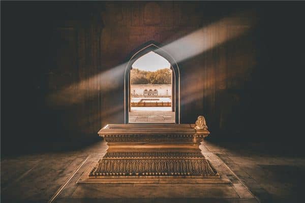 梦见扫墓是什么意思 梦见扫墓是什么意思