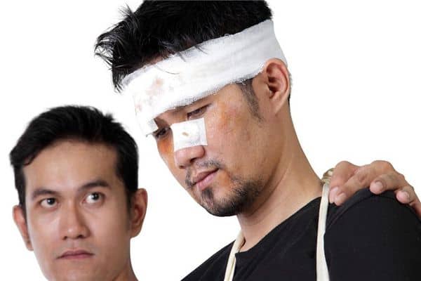 梦见别人被打伤