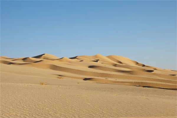 梦见广漠荒凉的沙漠