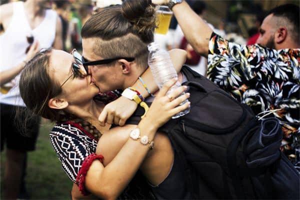 梦见与男朋友接吻