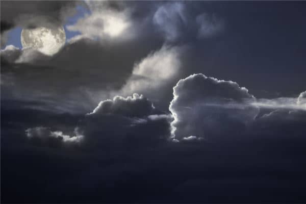 梦见阴天要下雨