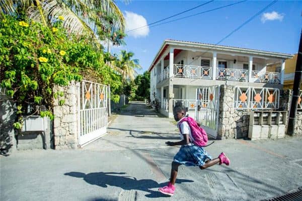 梦见自己上学迟到