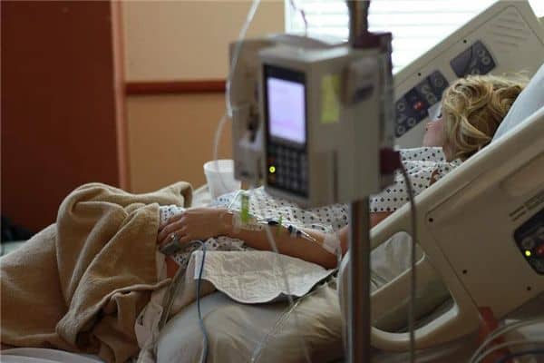 梦见爱人在输液