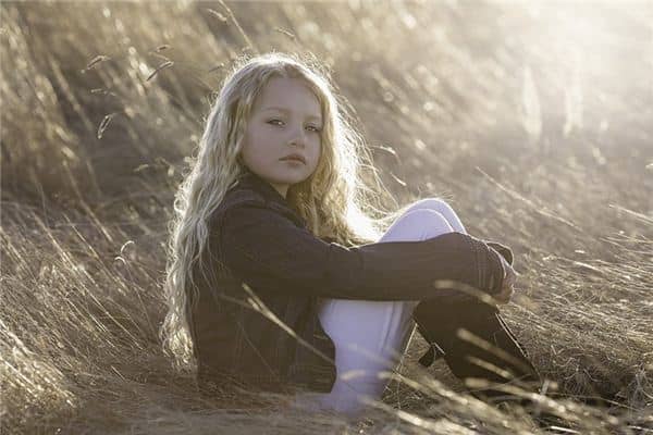 梦见掉了一大把头发是什么意思 梦见掉了一大把头发是什么意思