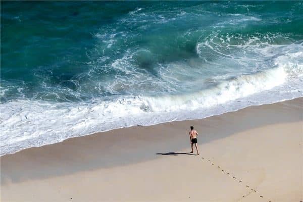 梦见大海波涛汹涌 梦见大海波涛汹涌