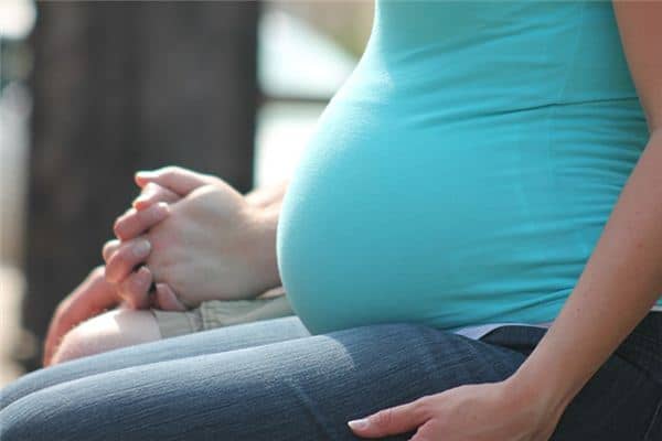 梦到自己肚子大了 梦到自己肚子大了