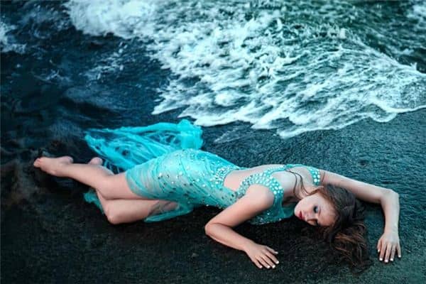 梦见活着的亲人死了