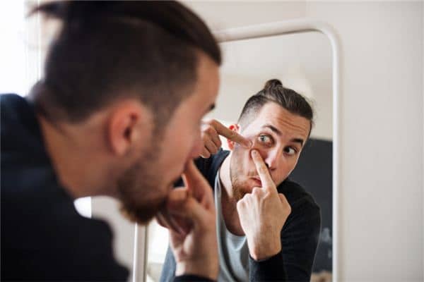 梦见脸上长痘痘 梦见脸上长痘痘