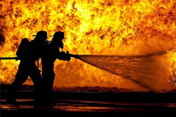 梦见房子被烧是什么意思 梦见房子被烧是什么意思