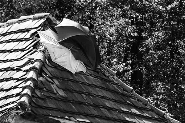 梦见房漏水是什么意思 梦见房漏水是什么意思