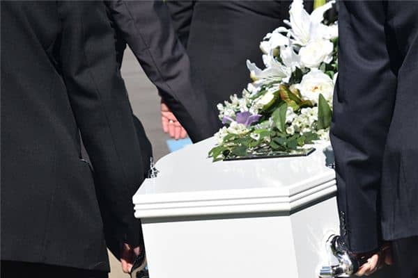 梦见棺材里有死人是什么意思 梦见棺材里有死人是什么意思