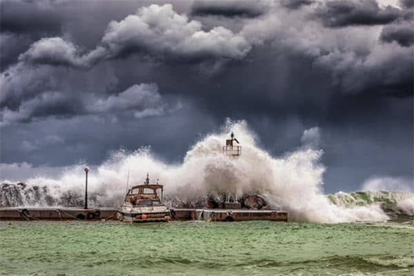 梦见家里发大水是什么预兆 梦见家里发大水是什么预兆