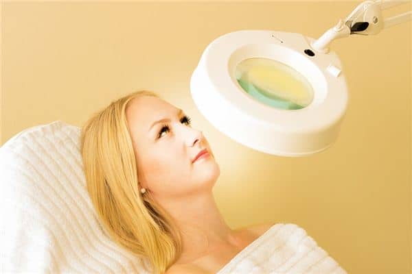 梦见青春痘是什么意思 梦见青春痘是什么意思