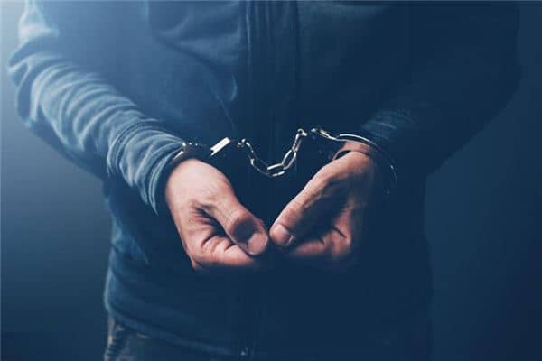 梦见自己坐牢是什么意思 梦见自己坐牢是什么意思