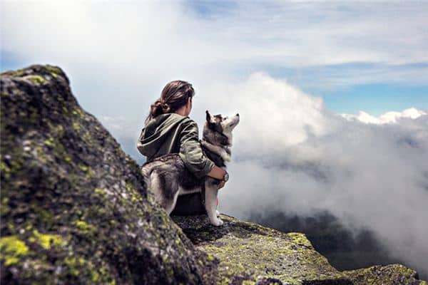 梦见石头山是什么意思 梦见石头山是什么意思